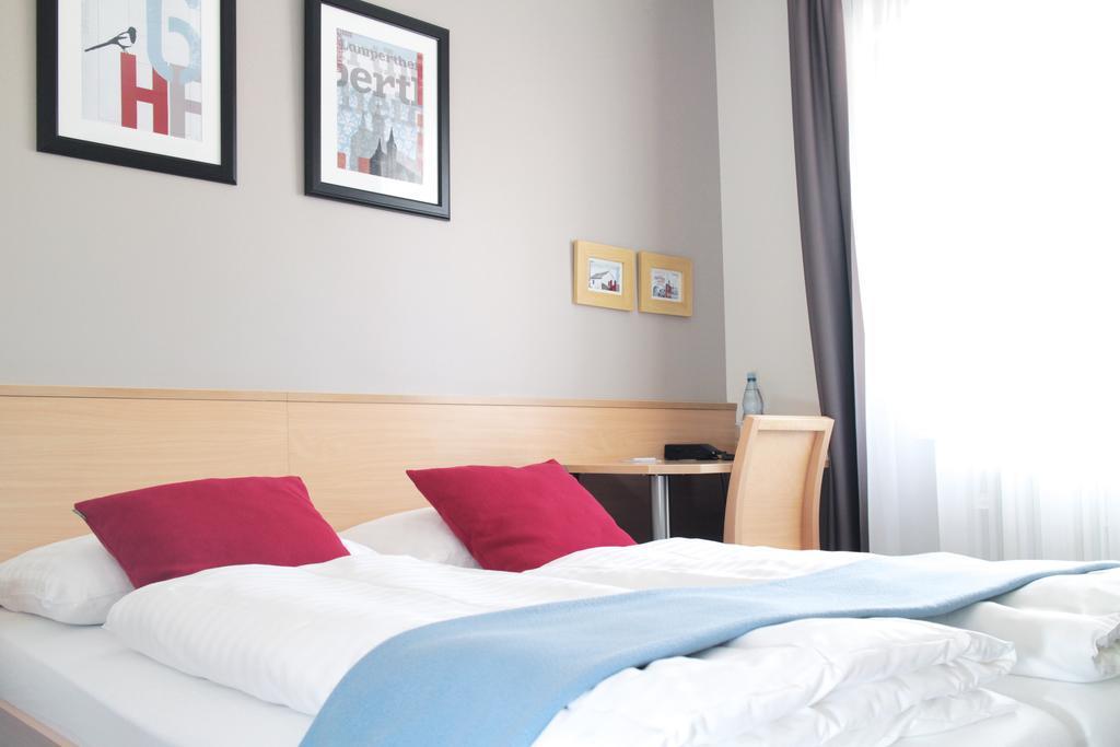 Hotel Friedrichstrasse Lampertheim Room photo